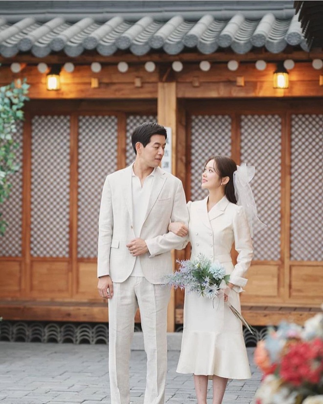 Jang Nara trong phim bóc phốt chồng ngoại tình: Đẹp từ kiểu tóc, cách trang điểm cho đến style công sở chuẩn chỉnh - Ảnh 18.