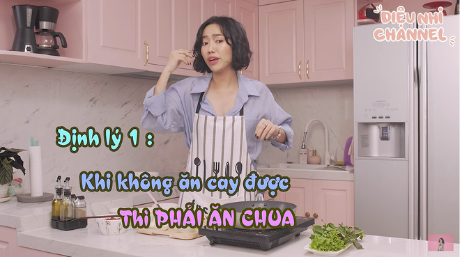 Đến quỳ với Diệu Nhi: Bị nghiệp quật trên chính show nấu ăn của mình lại còn chống chế bằng định lý về vị chua khiến khán giả cười lăn cười bò - Ảnh 3.