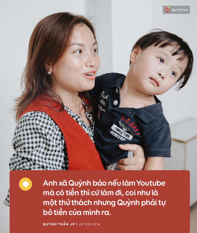 Trò chuyện độc quyền với mẹ con Youtuber Quỳnh Trần - bé Sa: “Nhiều người trách sao ông xã đi làm cực khổ mà mình suốt ngày ăn” - Ảnh 6.