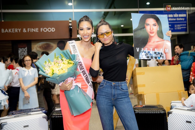 Hoàng Thùy khoe vòng 1 khủng, rạng rỡ lên đường đến Mỹ chinh phục vương miện Miss Universe 2019 - Ảnh 13.
