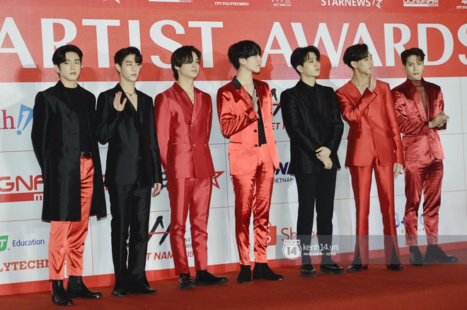 Phỏng vấn nóng fan Super Junior Việt bị bảo vệ AAA 2019 lôi ra đánh bầm dập chân tay, phía BTC nói gì? - Ảnh 1.