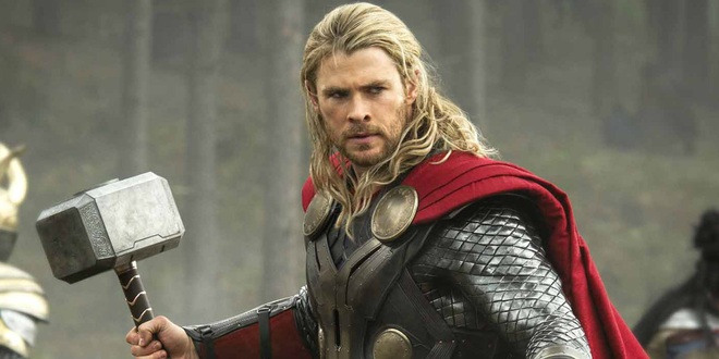 Lộ clip Loki Tom Hiddleston thử vai Thor: Anh trông đô con, vung búa chuẩn không kém hàng thật, nhưng nhan sắc thì quá ba chấm! - Ảnh 5.