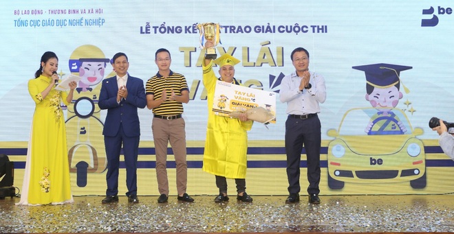 126 t&agrave;i xế đầu ti&ecirc;n tại Việt Nam nhận chứng nhận T&agrave;i xế c&ocirc;ng nghệ chuy&ecirc;n nghiệp - Ảnh 4.