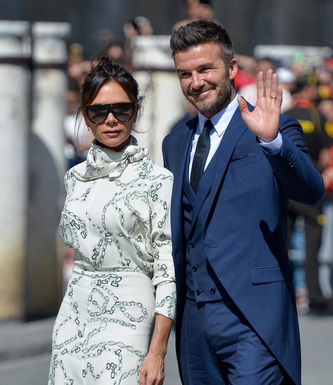 Victoria Beckham đứng trước nguy cơ phá sản: Nợ hàng nghìn tỷ, David đầu tư cho vợ nhưng chỉ nhận lại thất vọng - Ảnh 1.