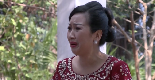 Kh&ocirc;ng Lối Tho&aacute;t tập 22: Minh &aacute;c tranh thủ kh&ocirc;ng chừa ai, chơi lầy bắt mẹ ruột đ&oacute;ng vai mẹ giả? - Ảnh 4.