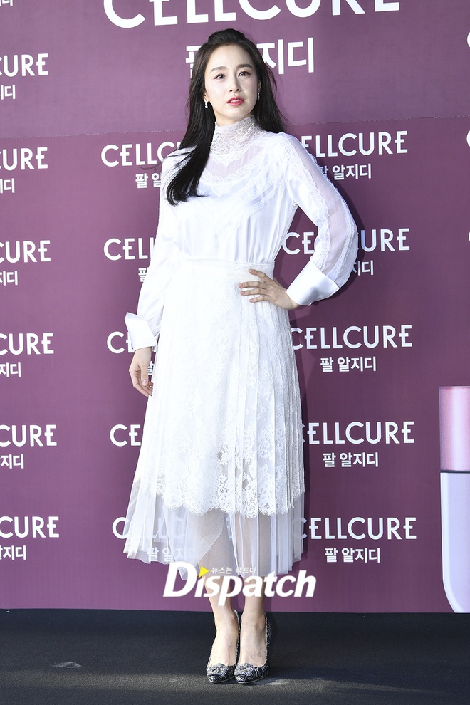 Kim Tae Hee lần đầu chính thức lộ diện sau khi lâm bồn: Lộ khuyết điểm nhưng vẫn được tung hô mẹ 2 con đẹp nhất châu Á - Ảnh 8.