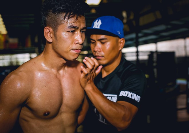 Trở lại sau chấn thương, nhà vô địch WBC Trần Văn Thảo làm rạng danh boxing Việt bằng chiến thắng trước đối thủ cực mạnh người Philippines - Ảnh 3.