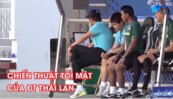 Báo Thái tố kênh truyền thông Việt Nam quay lén chiến thuật của HLV U22 Thái Lan - Ảnh 1.