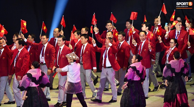 SEA Games 30 chính thức khởi tranh sau buổi lễ khai mạc hoành tráng, đoàn Việt Nam sẵn sàng mang vinh quang về cho dân tộc - Ảnh 9.