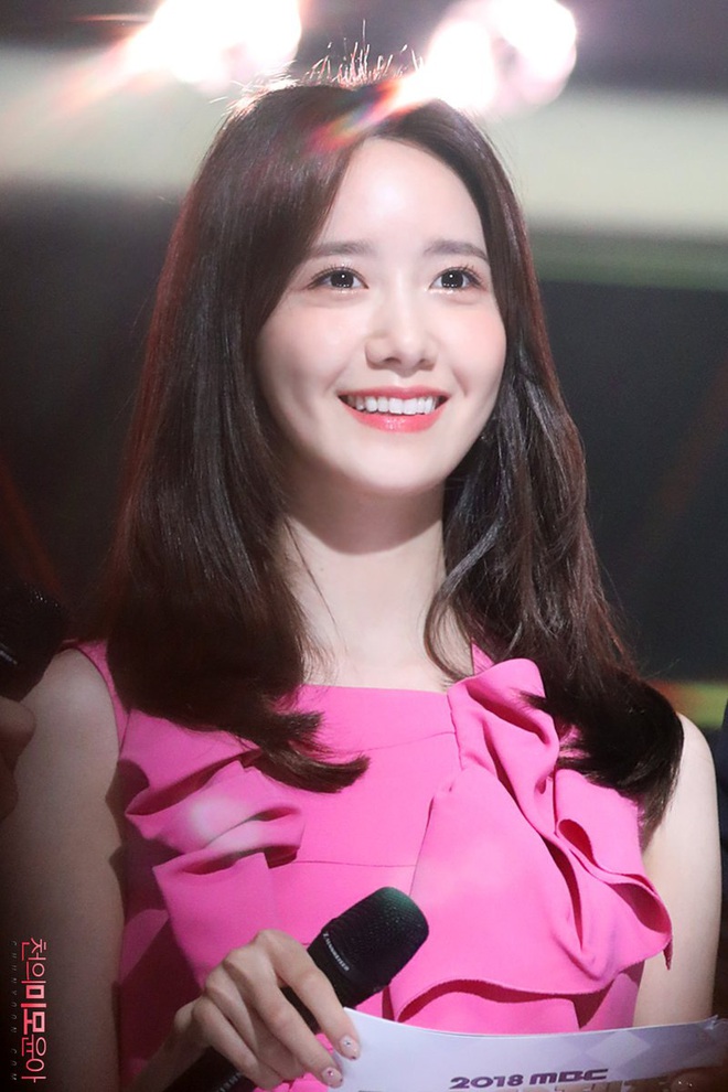 Mãn nhãn hành trình 10 năm nữ hoàng lễ trao giải của Yoona: Visual gây choáng, yêu tinh trẻ mãi không già có thật? - Ảnh 19.