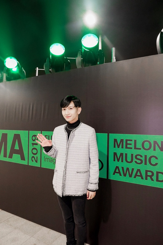 Hậu ồn ào fan-meeting “Running Man”, Đỗ Hoàng Dương và Osad bất ngờ cùng nhau tham dự Melon Music Awards 2019 tại Hàn Quốc - Ảnh 6.