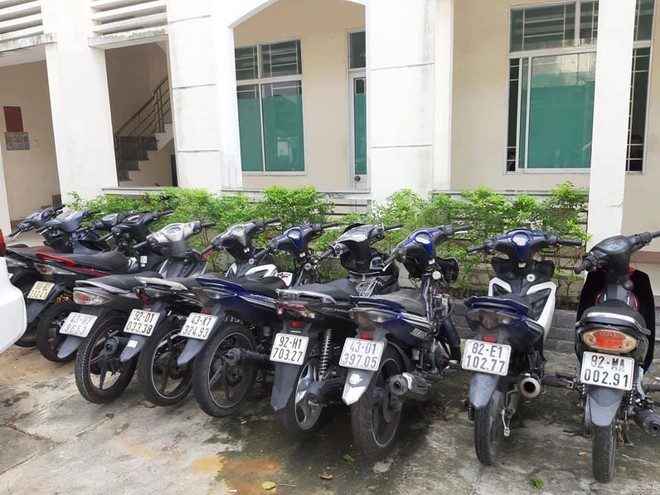 Bắt nhóm đá xế 2K trộm cắp hàng chục xe máy xịn ở Đà Nẵng rồi thay biển số giả để sử dụng - Ảnh 2.