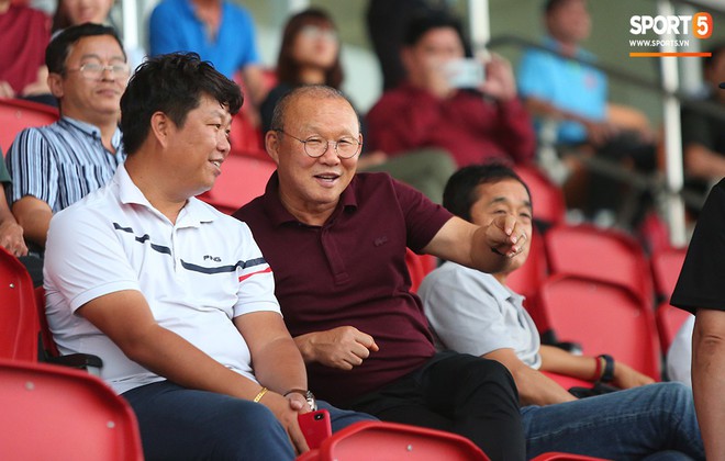 Thần đồng bóng đá Đồng Tháp, Trần Công Minh ghi điểm trong mắt HLV Park Hang-seo trước thềm SEA Games 2019 - Ảnh 9.