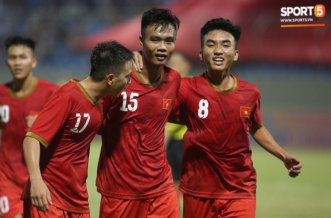 Thần đồng bóng đá Đồng Tháp, Trần Công Minh ghi điểm trong mắt HLV Park Hang-seo trước thềm SEA Games 2019 - Ảnh 8.