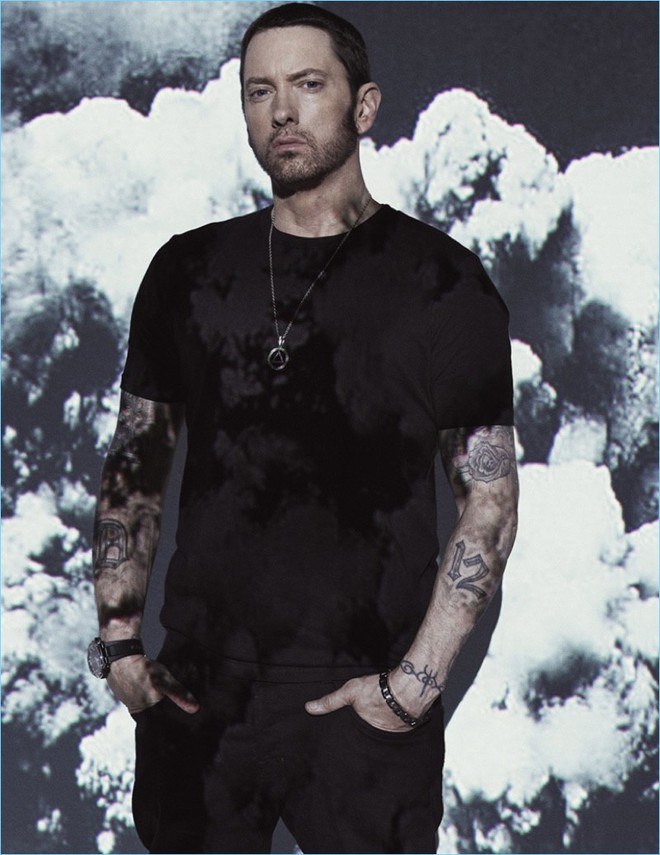 Phẫn nộ Eminem gửi gắm thông điệp ủng hộ Chris Brown, đòi đấm vào mặt  Rihanna