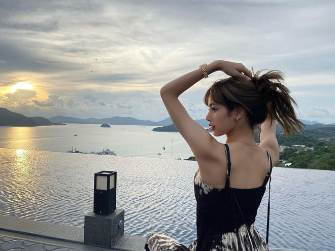 Fan Việt nhận ra địa điểm Lisa (BLACKPINK) vừa check-in là nơi Jolie Nguyễn và Vũ Khắc Tiệp từng quay vlog: Resort hot nhất Thái Lan chính là đây! - Ảnh 4.