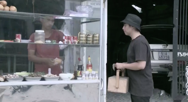 Kh&ocirc;ng Lối Tho&aacute;t mở m&agrave;n đ&atilde; gặp người quen: Tiếng S&eacute;t Trong Mưa vừa hết, b&agrave; Hội đ&atilde; nhanh ch&acirc;n đi đầu thai? - Ảnh 10.