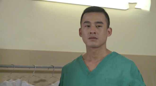 Kh&ocirc;ng Lối Tho&aacute;t mở m&agrave;n đ&atilde; gặp người quen: Tiếng S&eacute;t Trong Mưa vừa hết, b&agrave; Hội đ&atilde; nhanh ch&acirc;n đi đầu thai? - Ảnh 12.