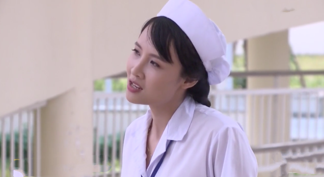 Kh&ocirc;ng Lối Tho&aacute;t mở m&agrave;n đ&atilde; gặp người quen: Tiếng S&eacute;t Trong Mưa vừa hết, b&agrave; Hội đ&atilde; nhanh ch&acirc;n đi đầu thai? - Ảnh 22.