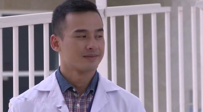 Kh&ocirc;ng Lối Tho&aacute;t mở m&agrave;n đ&atilde; gặp người quen: Tiếng S&eacute;t Trong Mưa vừa hết, b&agrave; Hội đ&atilde; nhanh ch&acirc;n đi đầu thai? - Ảnh 23.