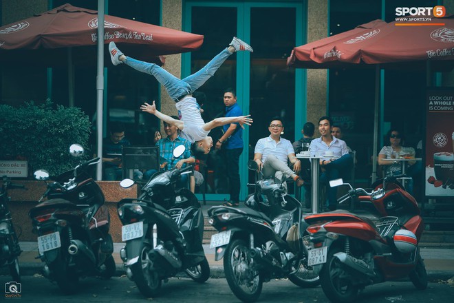 Trầm trồ với bộ ảnh bay giữa Sài Gòn cực chất của hotboy tuyển thể dục dụng cụ Việt Nam - Ảnh 9.