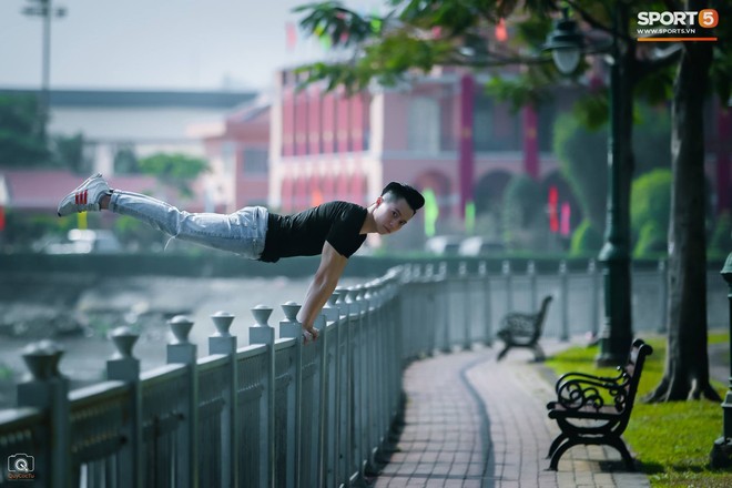 Trầm trồ với bộ ảnh bay giữa Sài Gòn cực chất của hotboy tuyển thể dục dụng cụ Việt Nam - Ảnh 11.