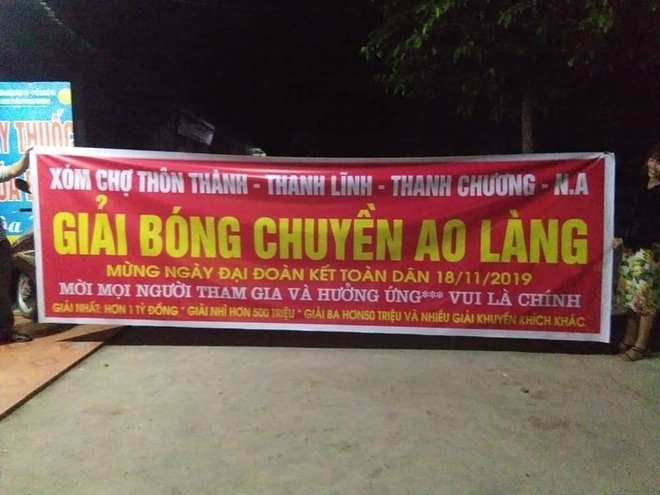 Xôn xao giải bóng chuyền ao làng vui là chính có tổng giải thưởng gần 2 tỷ đồng ở Nghệ An khiến dân mạng trầm trồ - Ảnh 1.