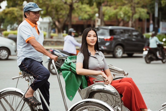 Hoàng Thùy diện áo dài, tự tin giao tiếp bằng tiếng Anh với thầy giáo người Philippines - Ảnh 10.