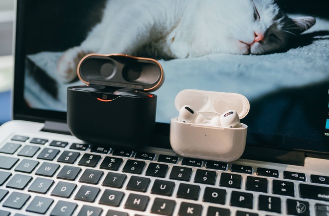 Người Việt phải mua AirPods đắt hơn nhiều nước châu Á, giá ngang thị trường châu Âu - Ảnh 1.