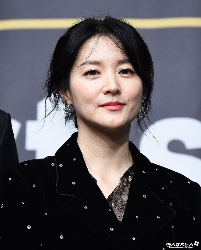 Nàng Dae Jang Geum Lee Young Ae lấn át hết dàn sao quyền lực, đẹp đỉnh cao đến mức bất chấp dấu hiệu lão hóa - Ảnh 3.