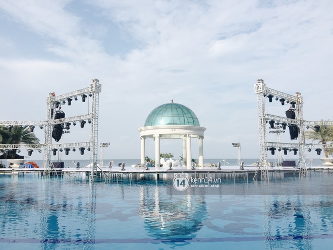 Độc quyền: Không gian lễ cưới Đông Nhi - Ông Cao Thắng đã hoàn thiện, đẹp lung linh như cổ tích giữa biển đảo Phú Quốc - Ảnh 4.
