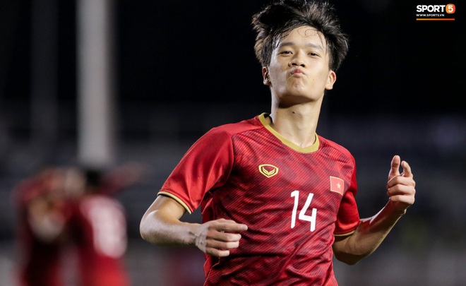 Hoàng Đức lập siêu phẩm phút bù giờ, U22 Việt Nam lội ngược dòng đánh bại U22 Indonesia 2-1, sáng cửa lọt vào bán kết SEA Games 30 - Ảnh 4.