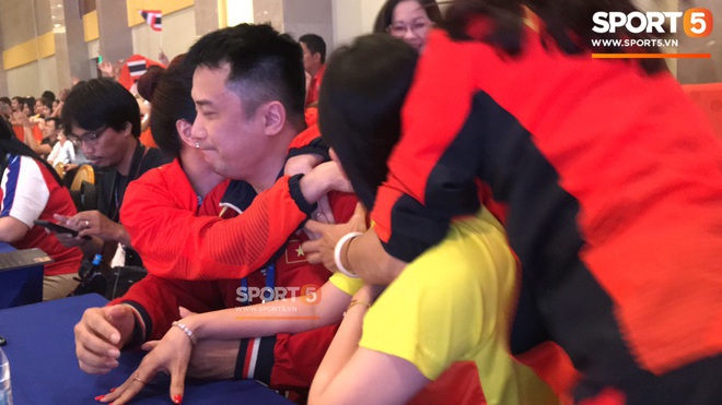 Tin cực vui tại SEA Games 30: Ngay buổi sáng ngày thi đấu chính thức đầu tiên, đoàn Việt Nam đã giành liền 2 HCV từ xe đạp và khiêu vũ thể thao - Ảnh 7.