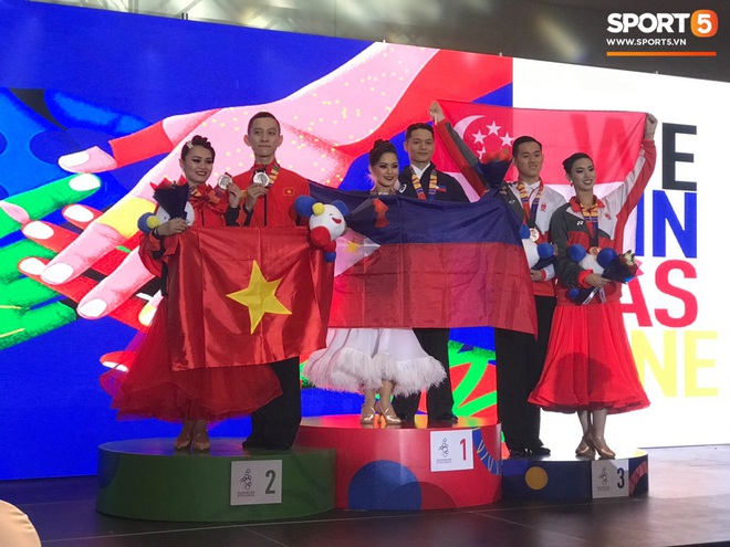 Tin cực vui tại SEA Games 30: Ngay buổi sáng ngày thi đấu chính thức đầu tiên, đoàn Việt Nam đã giành liền 2 HCV từ xe đạp và khiêu vũ thể thao - Ảnh 9.