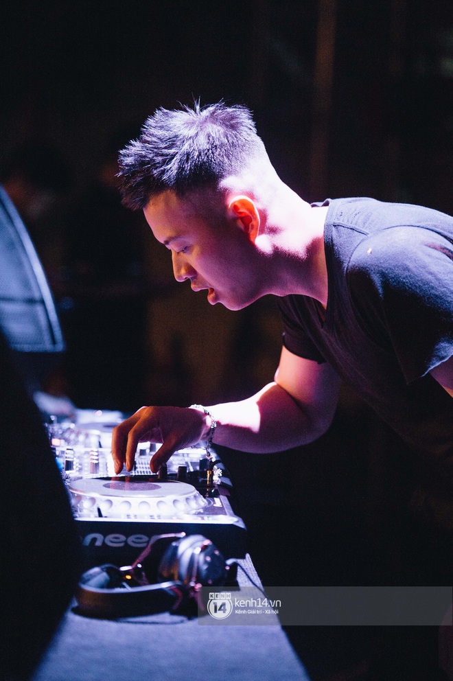 Binz gây choáng khi cởi trần khoe cơ bắp, Vũ - Ngọt Band thổi làn gió mới cho Yamaha Road to Ravolution: DJ Battle tại Hà Nội - Ảnh 15.