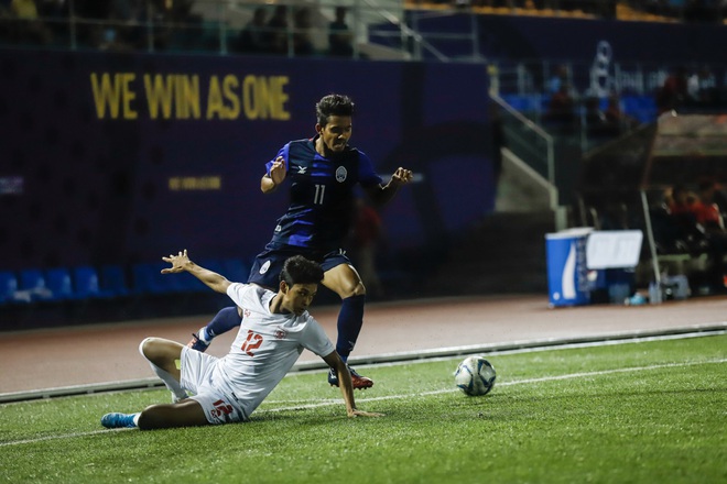 Đội tuyển U22 Việt Nam đã có mặt tại sân, sẵn sàng chinh phục tấm HCV SEA Games  - Ảnh 18.