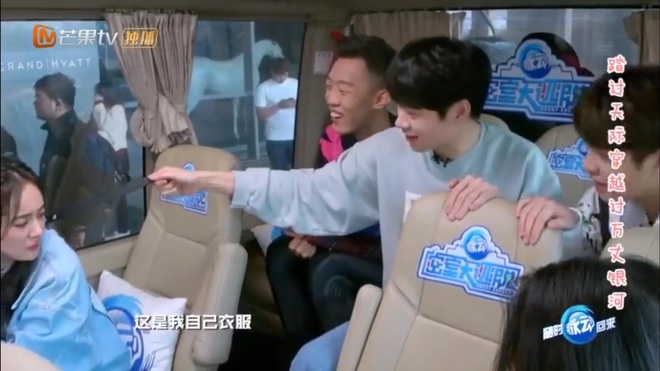 Trước khi bị tóm sống vào khách sạn, Dương Mịch và tình trẻ từng tình bể bình trên show thực tế - Ảnh 5.