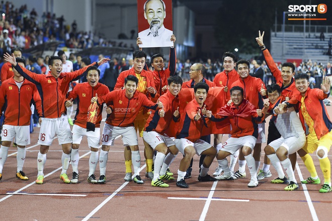 Lịch sử: Lần đầu tiên sau 10 năm, thể thao Việt Nam kết thúc SEA Games với vị trí thứ hai toàn đoàn, lần đầu tiên sau 16 năm đứng trên Thái Lan - Ảnh 1.