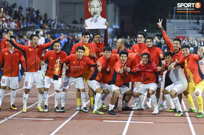 Bế mạc SEA Games 30: Việt Nam nhận cờ đăng cai Đại hội thể thao Đông Nam Á lần thứ 31 - Ảnh 15.