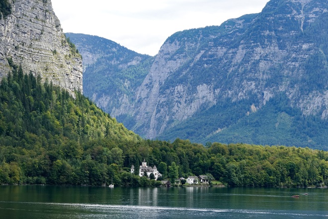 Nếu vẫn đang ấp ủ dự định ghé thăm Hallstatt (Áo) thì dưới đây là những kinh nghiệm thăm thú thị trấn cổ tích này mà bạn cần biết - Ảnh 8.