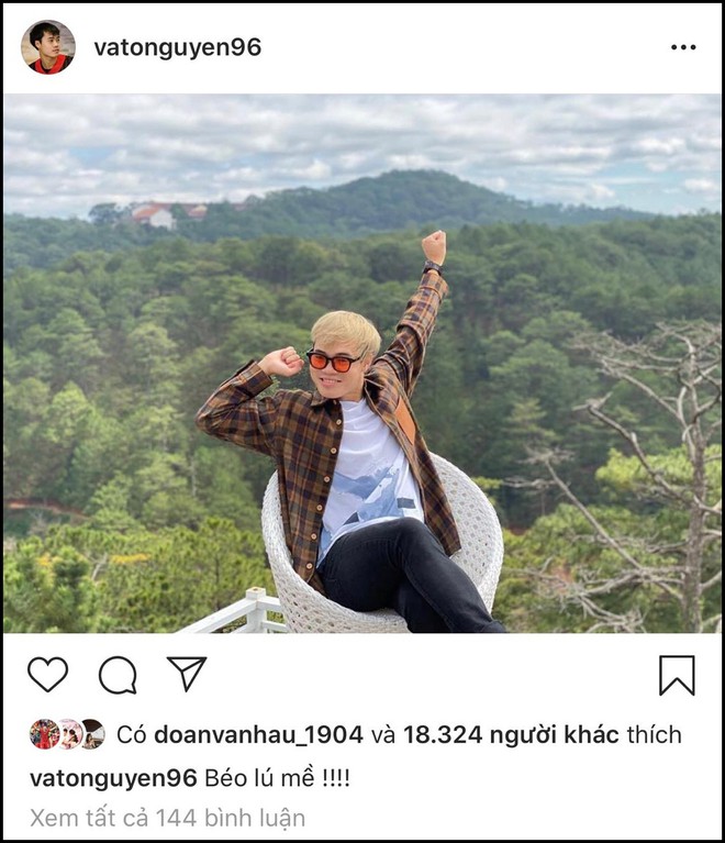 L&acirc;u l&acirc;u mới comment dạo tr&ecirc;n Instagram của nhau, Văn To&agrave;n liền bị bạn g&aacute;i soi ngay lỗi ch&iacute;nh tả: &Uacute; mề hay l&uacute; mề? - Ảnh 1.