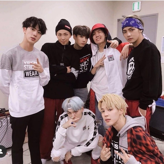 Hashtag “Tiệc mừng BTS toang rồi” bất ngờ leo lên top 1 thịnh hành thế giới, chuyện gì thế này? - Ảnh 2.