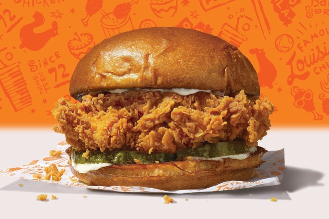 Sốc: Popeyes ra mắt siêu phẩm “sandwich gà dán tường” trị giá tới… 120 nghìn USD, dân tình trố mắt tự hỏi có gì mà đắt đến vậy? - Ảnh 3.