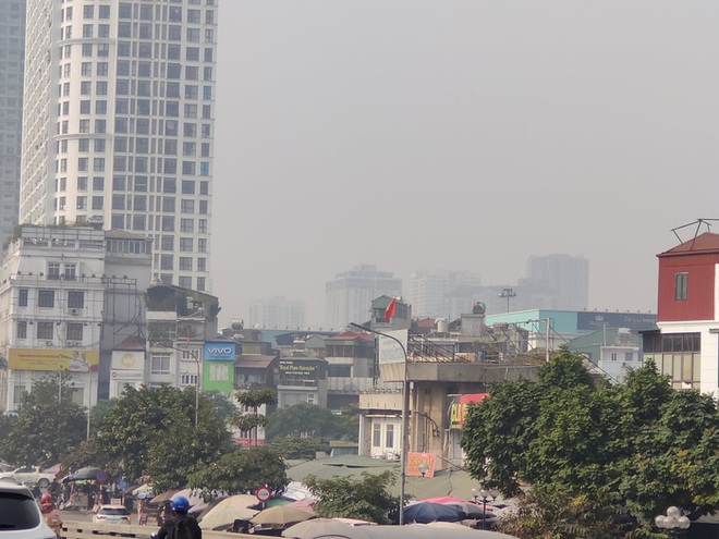 Kh&#244;ng kh&#237; H&#224; Nội tiếp tục ở mức &#244; nhiễm nặng, rất c&#243; hại cho sức khỏe - Ảnh 1.
