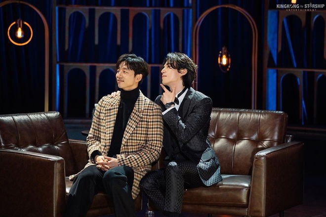 Cặp Yêu tinh – Thần chết tái ngộ trên talkshow của Lee Dong Wook: Visual đẹp ná thở lại còn tình bể bình - Ảnh 2.
