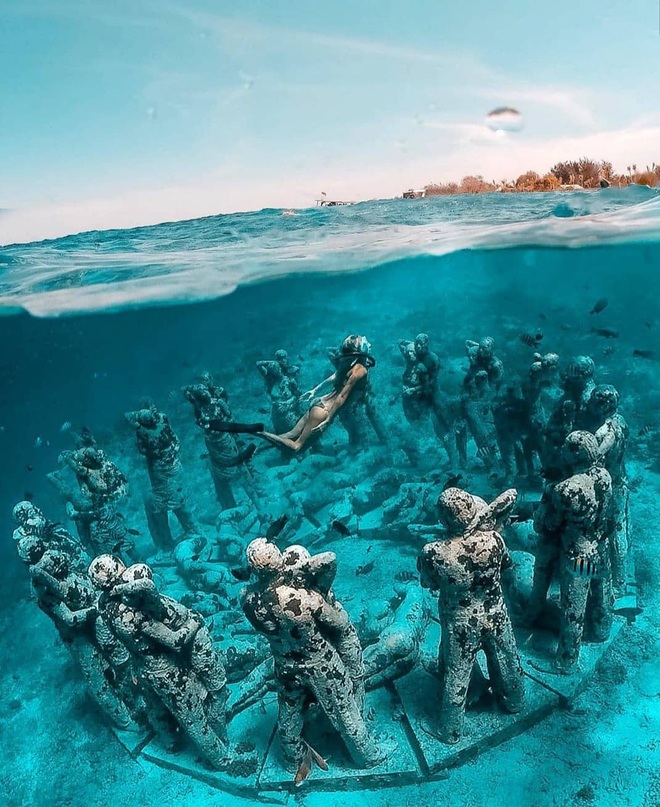 Lặn biển và kết bạn với… những pho tượng, trải nghiệm kỳ lạ chỉ có tại khu vườn điêu khắc dưới đáy đại dương ở Indonesia - Ảnh 19.