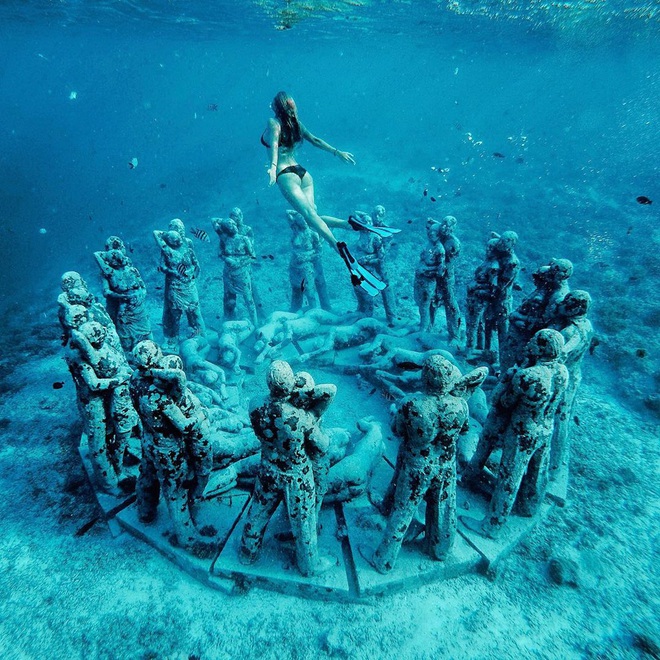 Lặn biển và kết bạn với… những pho tượng, trải nghiệm kỳ lạ chỉ có tại khu vườn điêu khắc dưới đáy đại dương ở Indonesia - Ảnh 7.