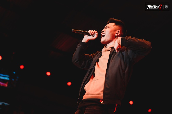 Phúc Du rap đu đưa theo hit Bích Phương trên sàn đấu BeckStage: Sân khấu này thật huỷ diệt và khủng bố! - Ảnh 2.