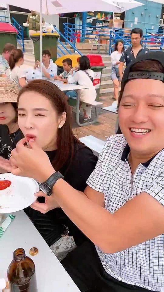 Những sao nam đào hoa bậc nhất Vbiz sau khi kết hôn xong thì 'chỉ có vợ con là nhất' 6