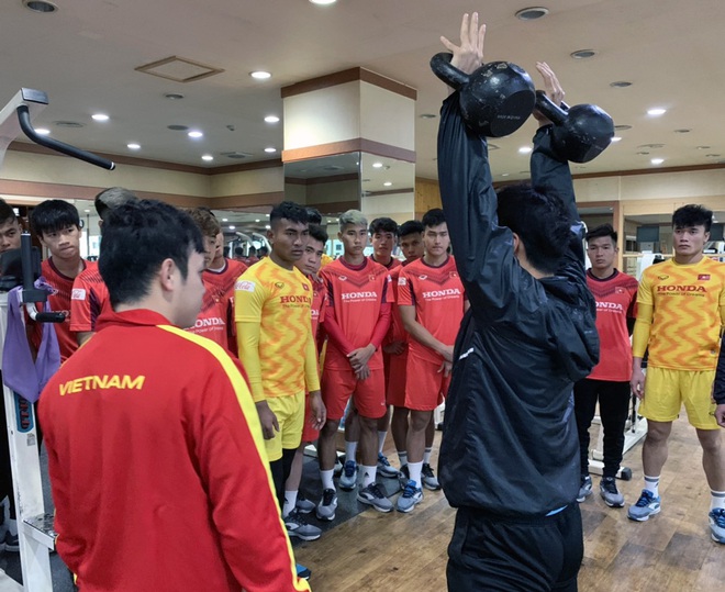 Ngày thứ 2 của U23 Việt Nam tại Hàn Quốc: Sáng ôn đấu pháp, chiều rèn thể lực - Ảnh 5.